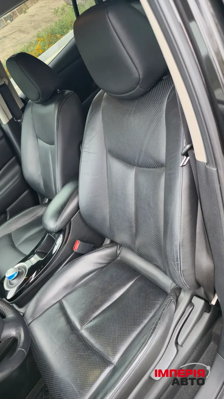 Nissan Leaf - фото 15