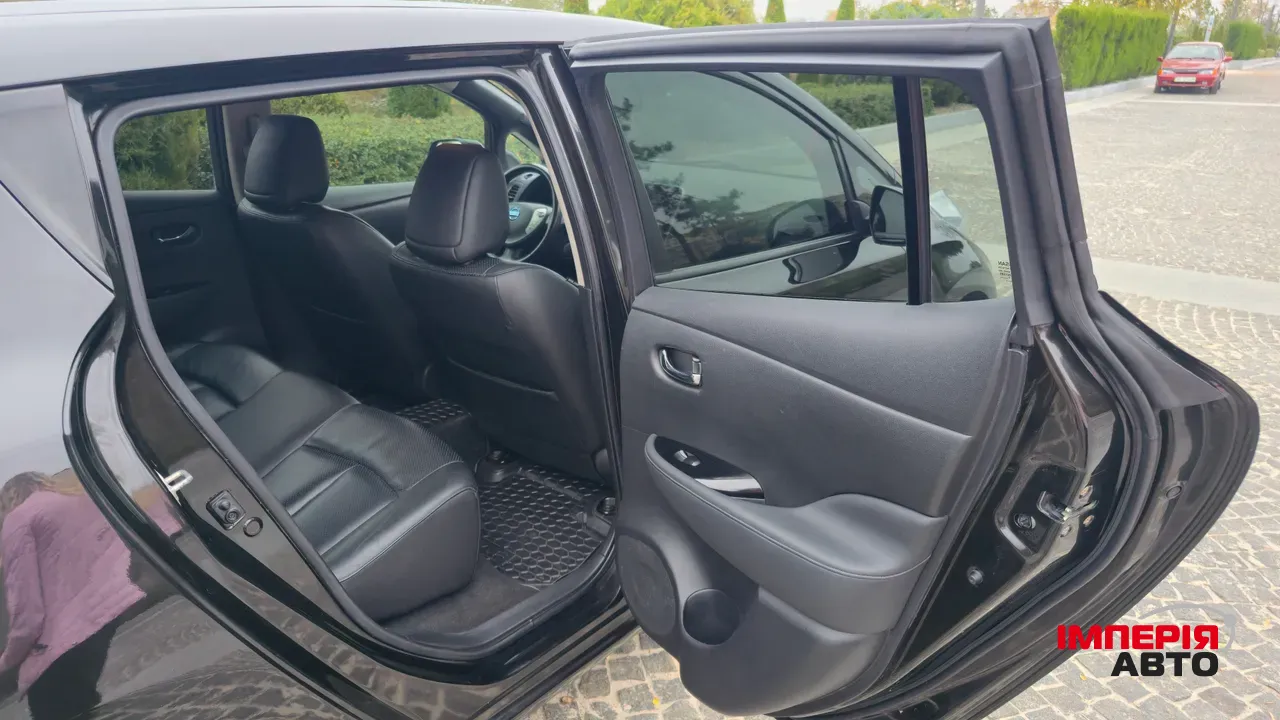 Nissan Leaf - фото 23