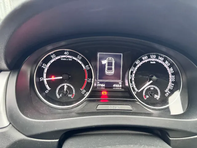 Skoda Rapid - фото 1