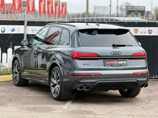 Audi SQ7 - фото 5