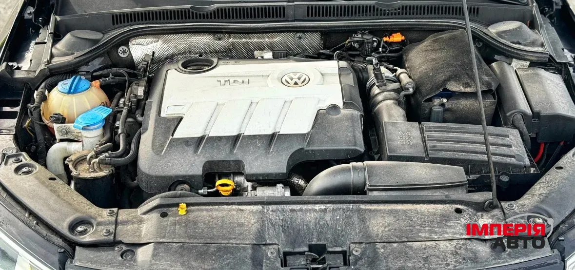 Volkswagen Jetta - фото 10