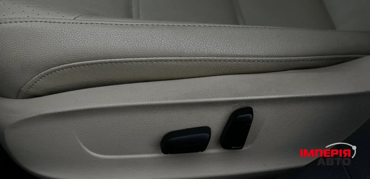 Volkswagen Jetta - фото 12