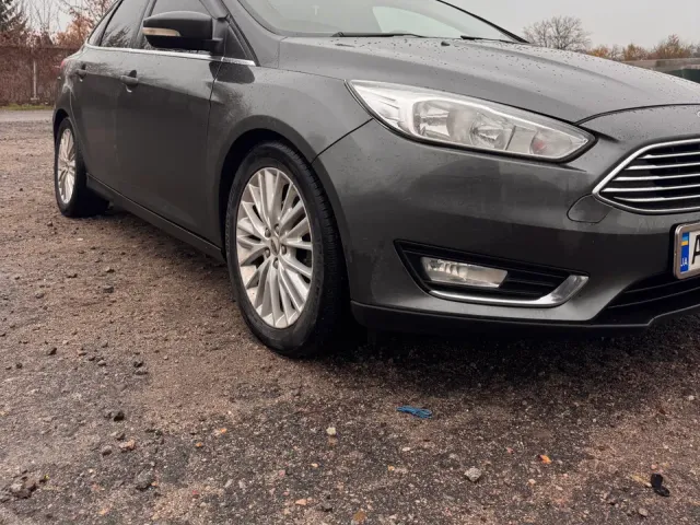 Ford Focus - фото 3