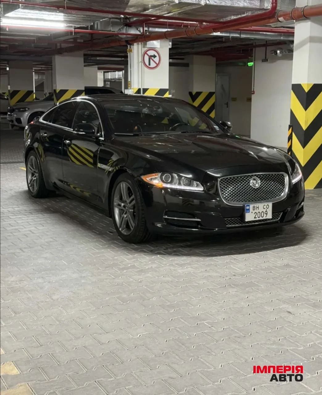 Jaguar XJ - фото 2