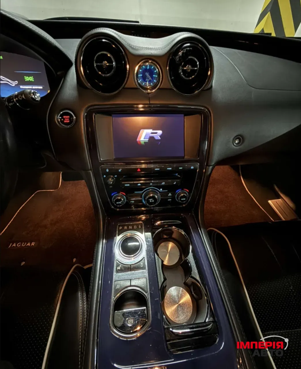 Jaguar XJ - фото 13