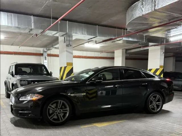 Jaguar XJ - фото 4