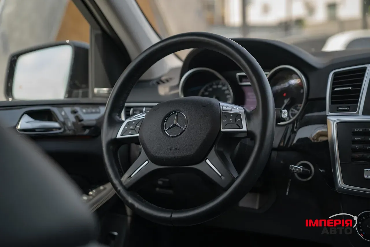 Mercedes-Benz M-Класс - фото 22