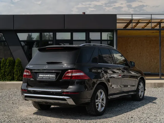 Mercedes-Benz M-Класс - фото 5