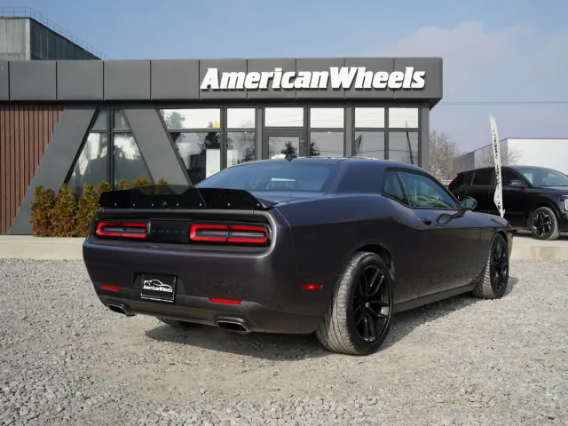 Dodge Challenger - фото 5