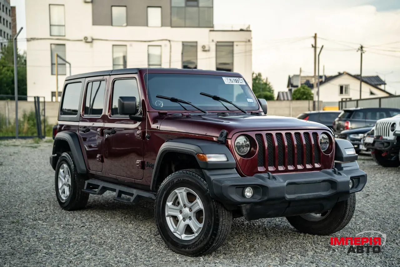 Jeep Wrangler - фото 1