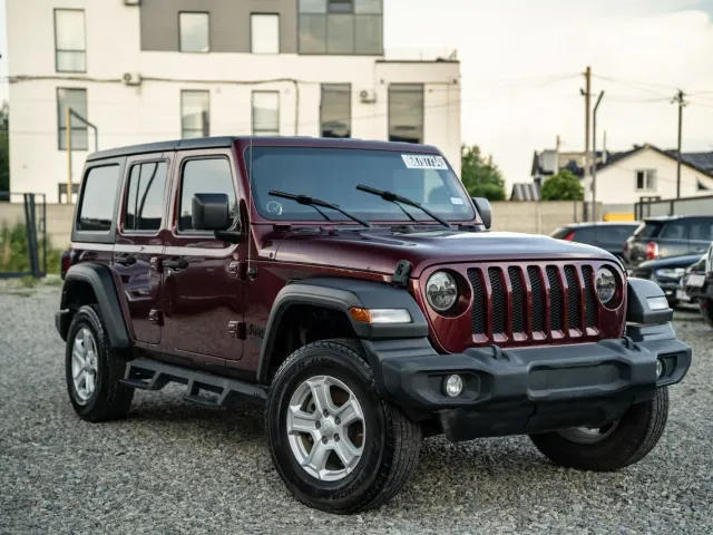 Jeep Wrangler - фото 1