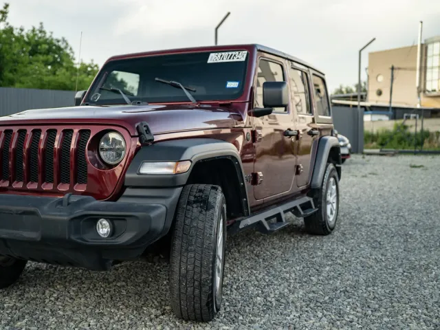 Jeep Wrangler - фото 3