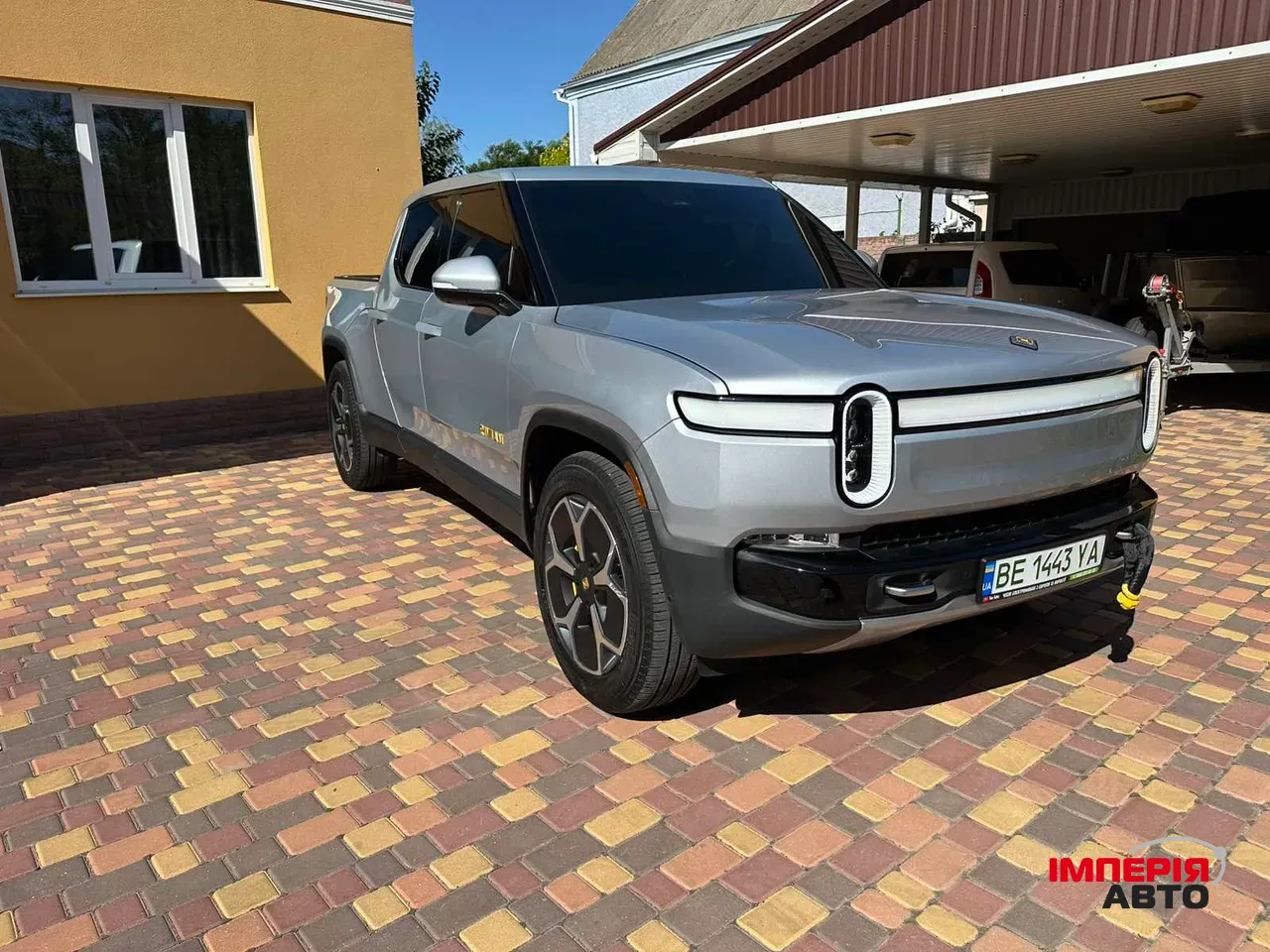 Rivian R1T - фото 18