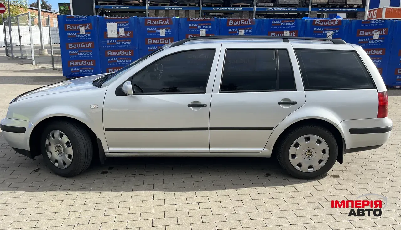 Volkswagen Golf - фото 3