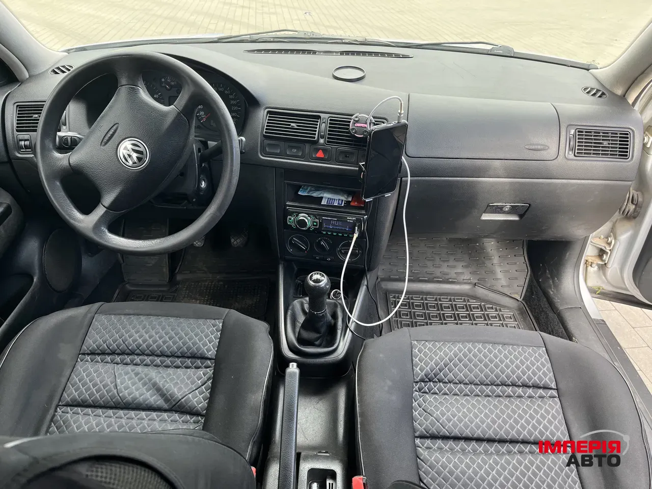 Volkswagen Golf - фото 7