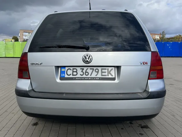 Volkswagen Golf - фото 5