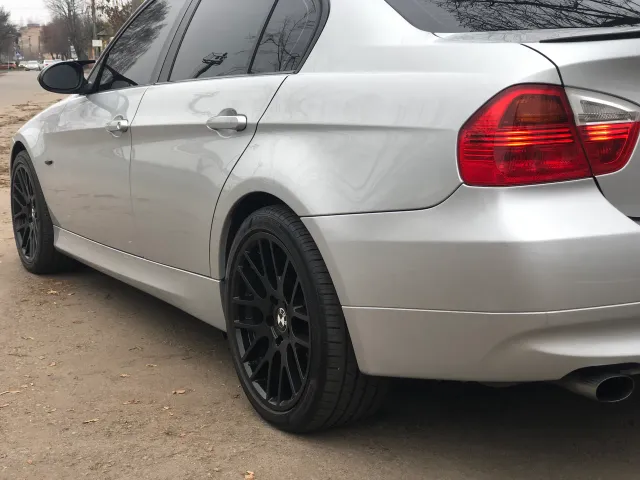 BMW 3 серії - фото 4