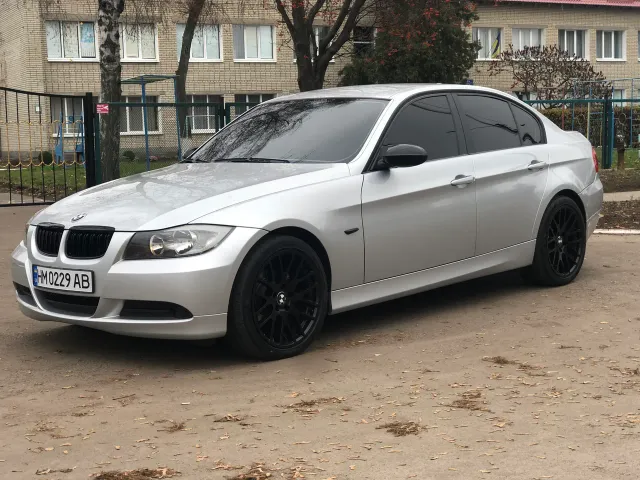 BMW 3 серії - фото 2
