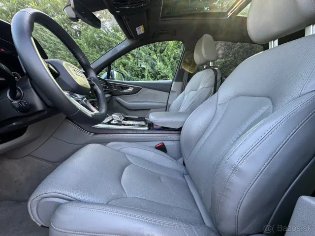 Audi Q7 - фото 4