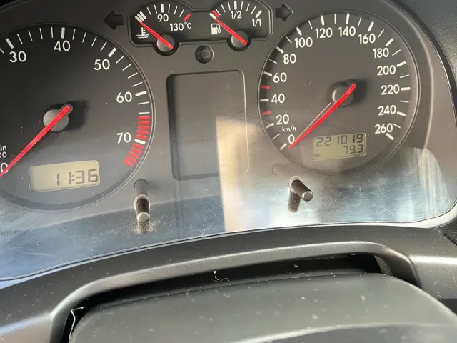 Volkswagen Bora - фото 4