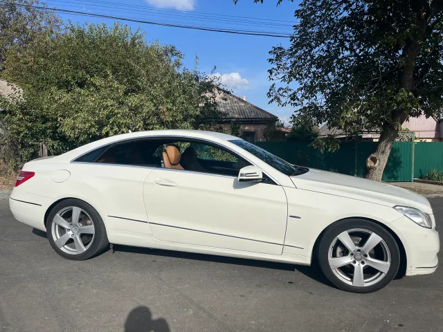 Mercedes-Benz E-Класс - фото 4