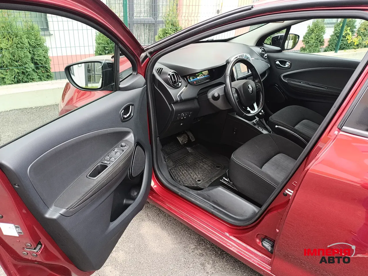 Renault ZOE - фото 13