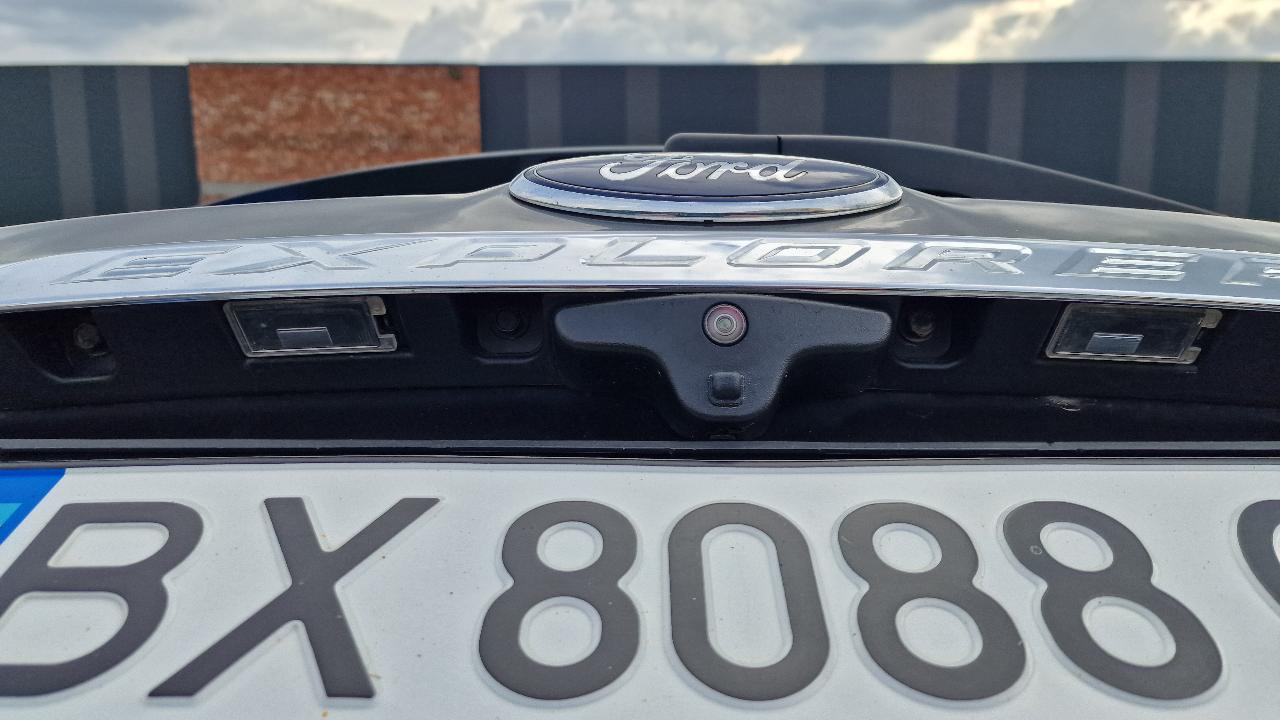 Ford Explorer - фото 24