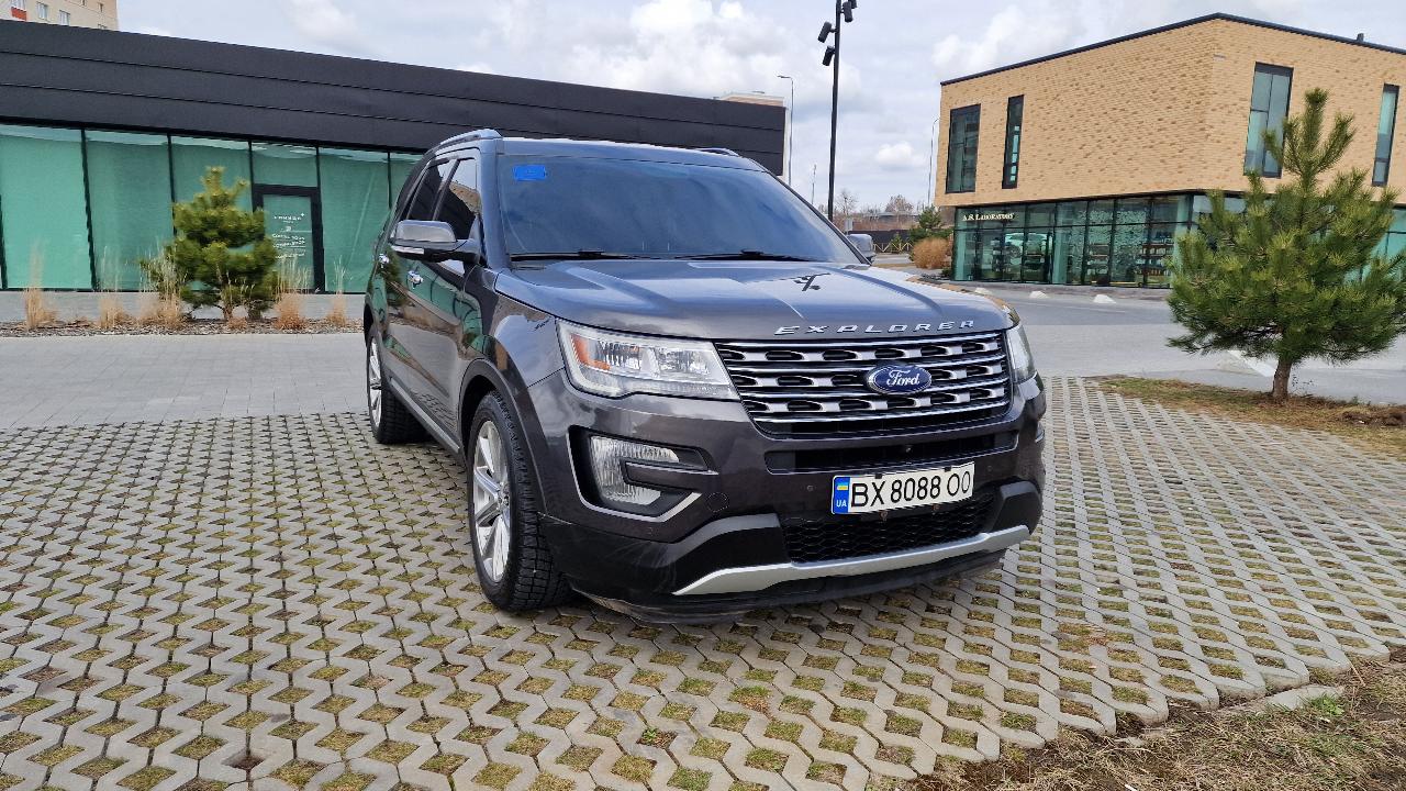 Ford Explorer - фото 26