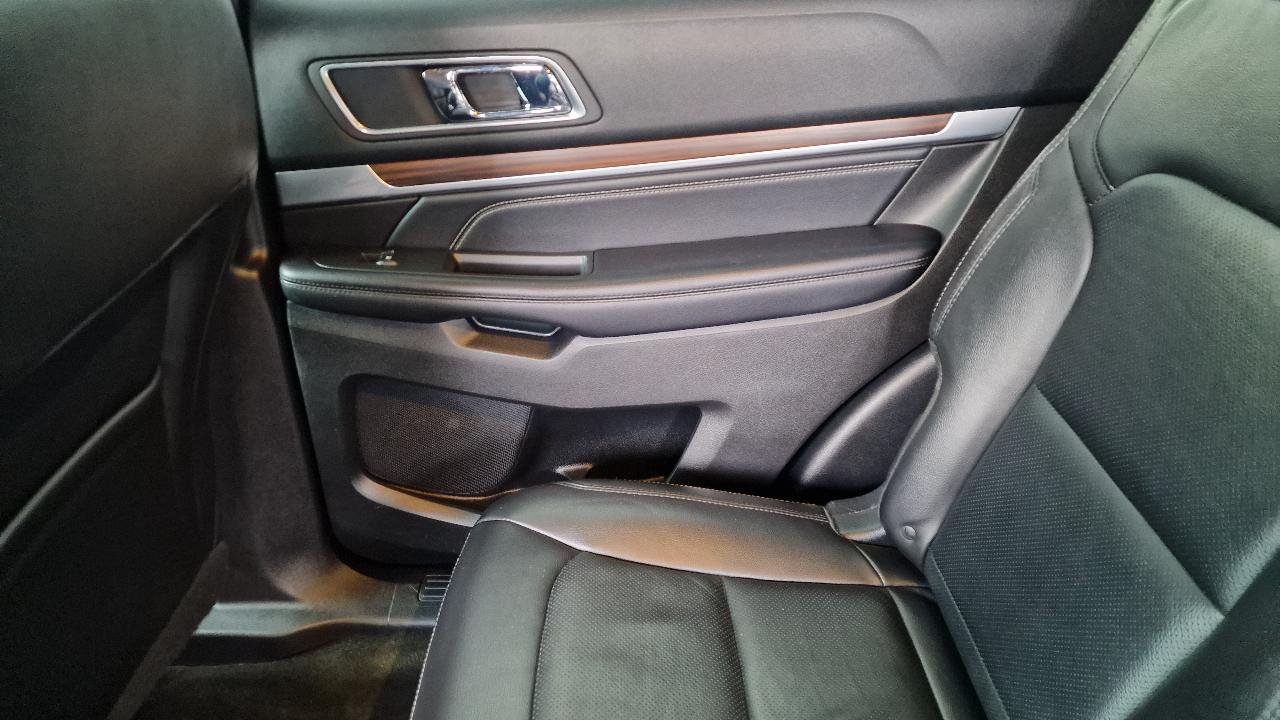 Ford Explorer - фото 14