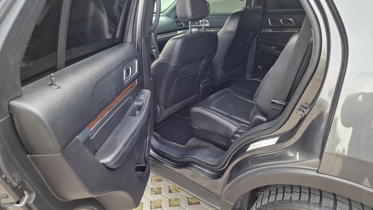 Ford Explorer - фото 29