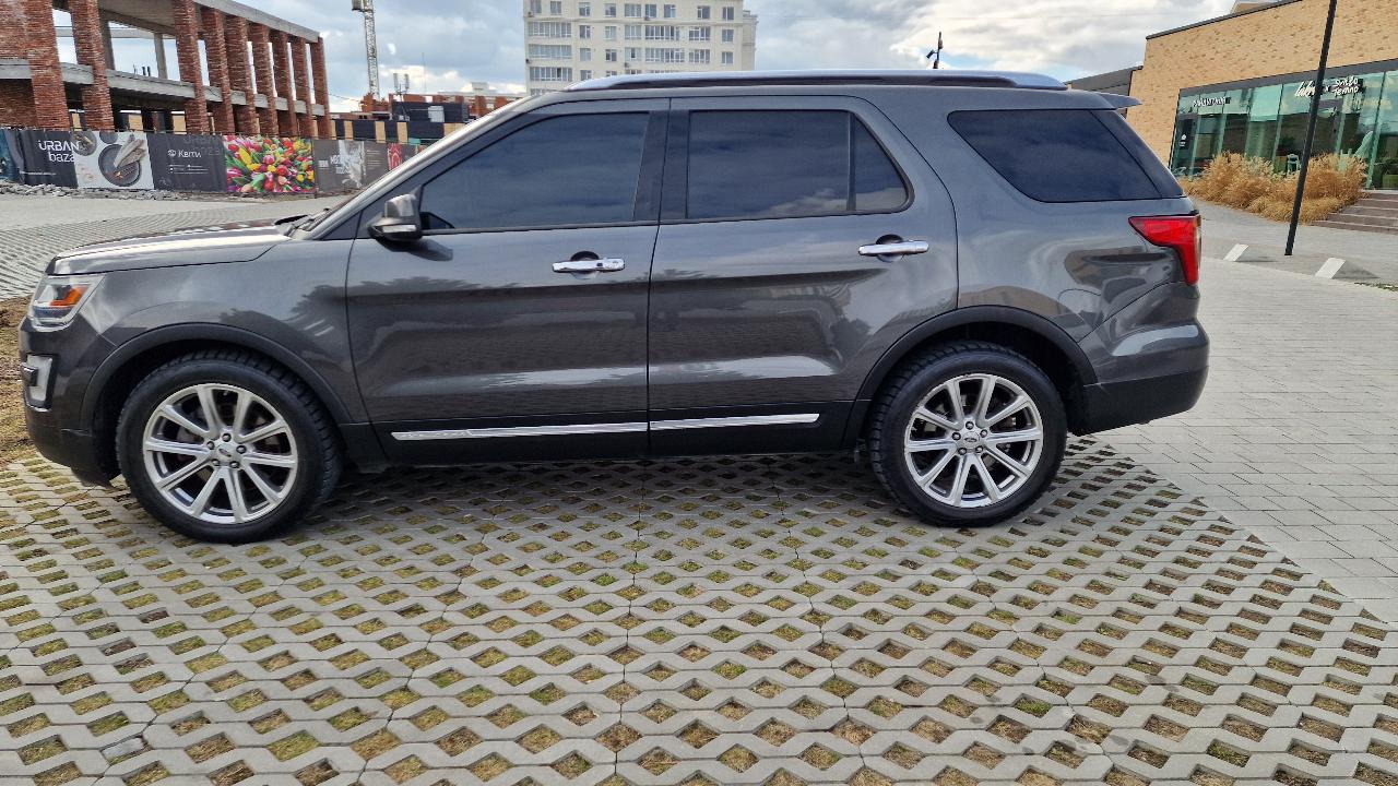 Ford Explorer - фото 37