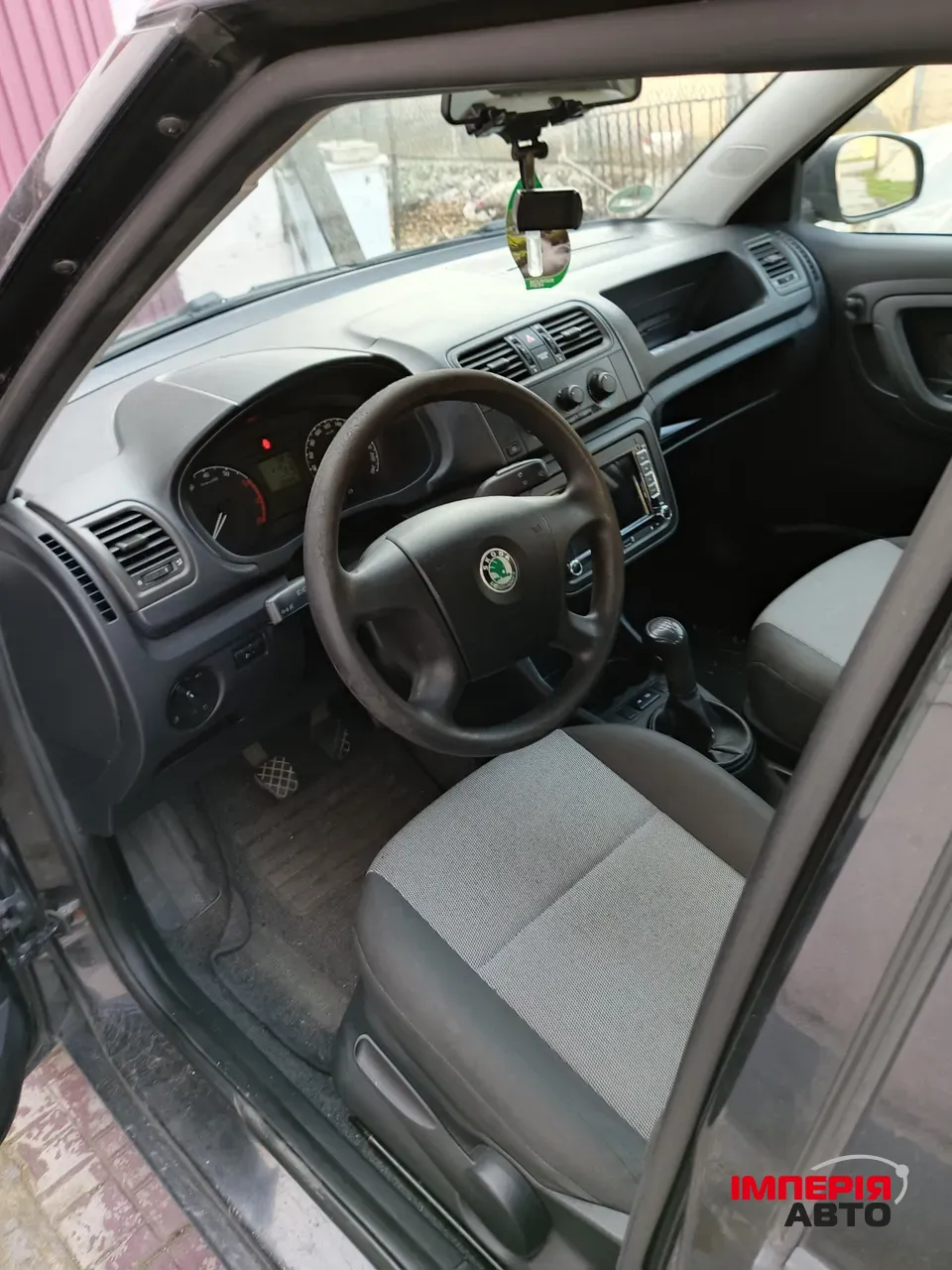 Skoda Fabia - фото 8