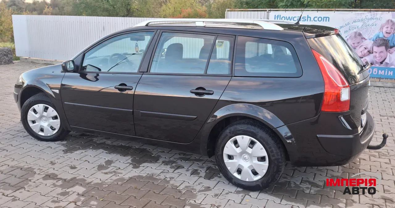 Renault Megane - фото 12
