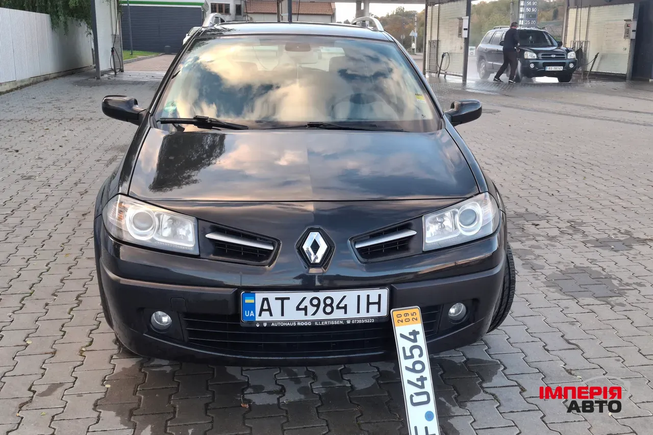 Renault Megane - фото 8