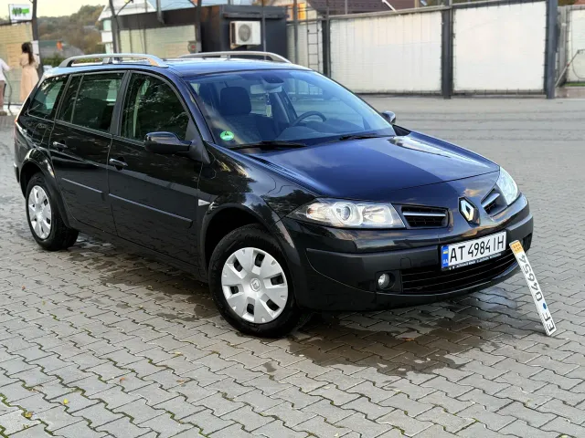 Renault Megane - фото 2