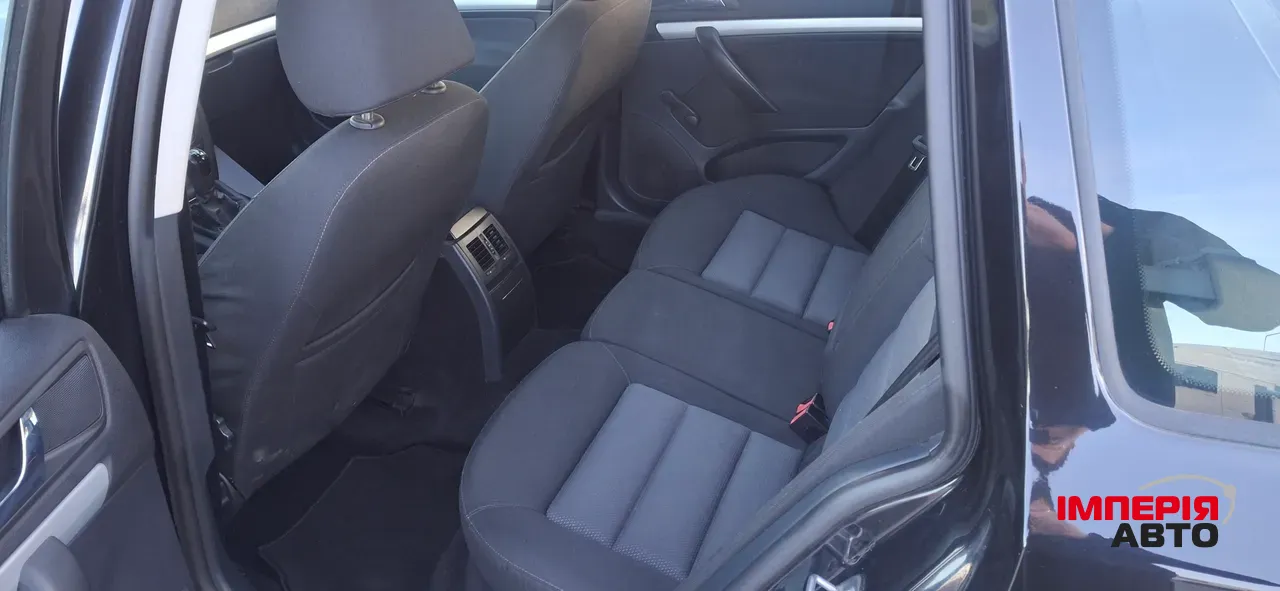 Skoda Octavia - фото 12