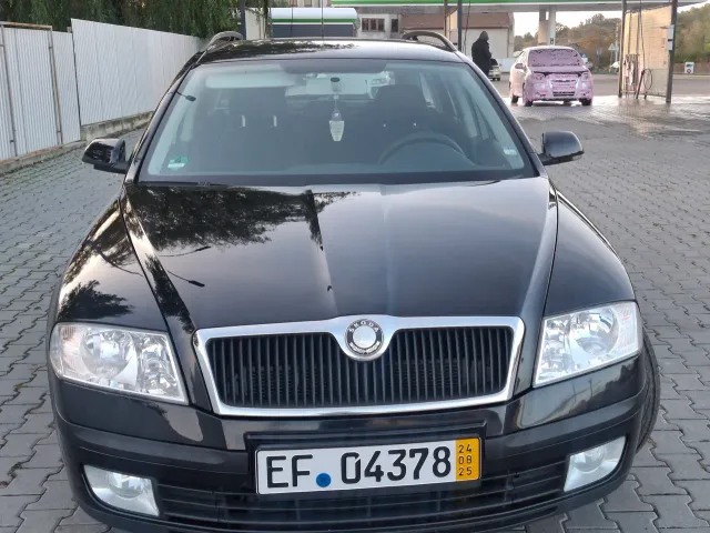 Skoda Octavia - фото 2