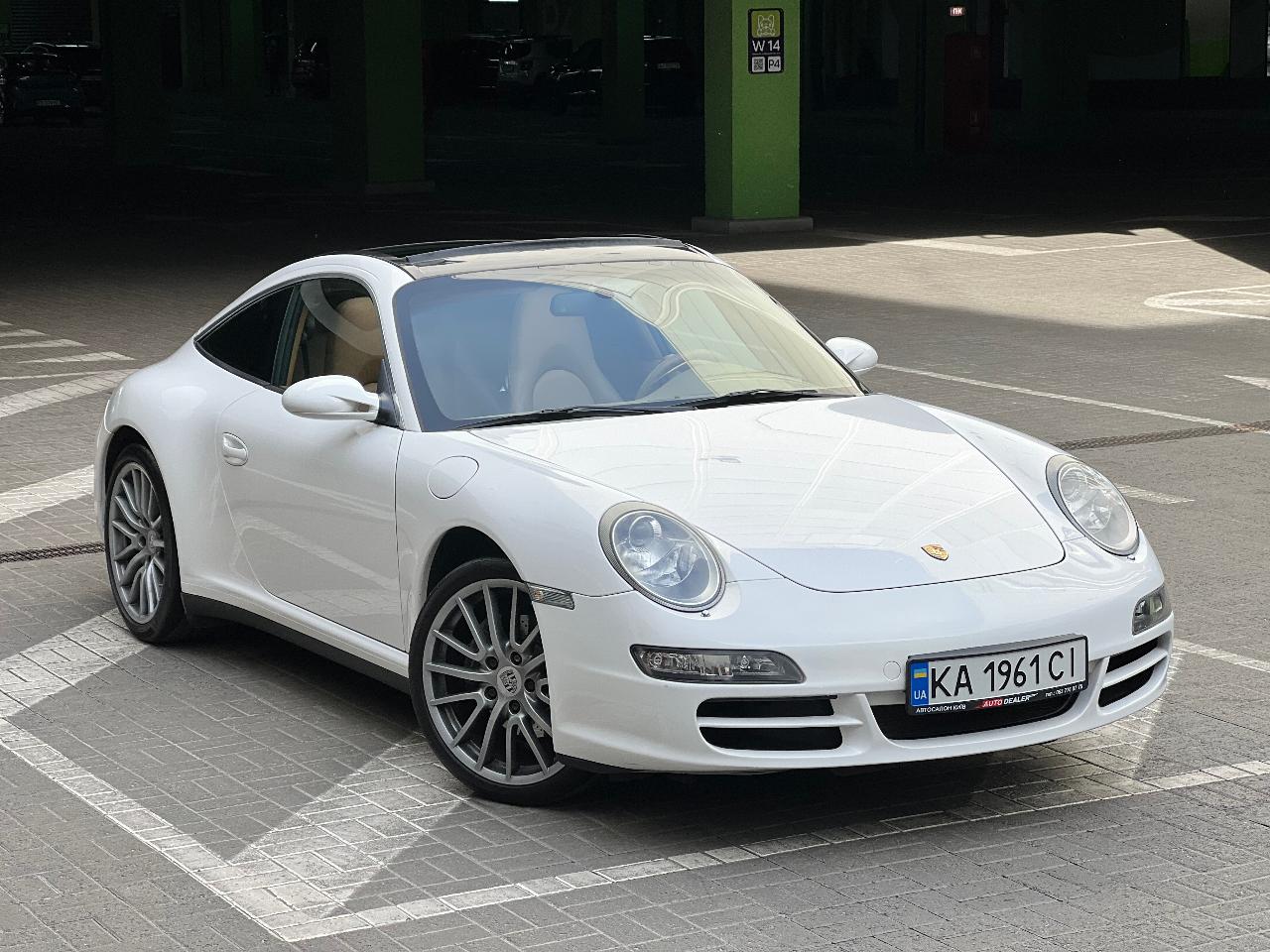 Porsche 911 - фото 1