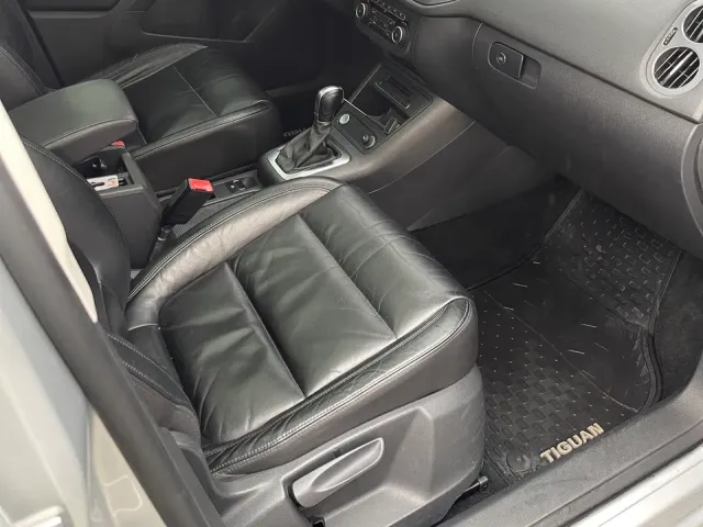 Volkswagen Tiguan - фото 4