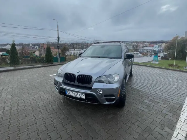 BMW X5 - фото 1
