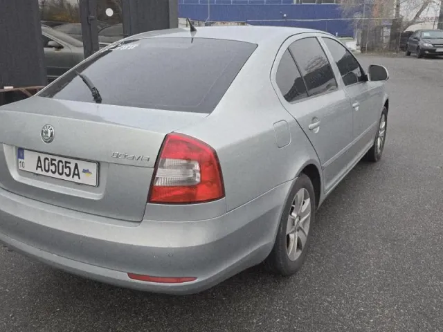 Skoda Octavia - фото 4