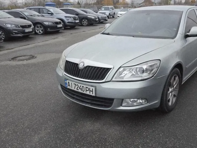 Skoda Octavia - фото 2