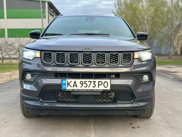 Jeep Compass - фото 3