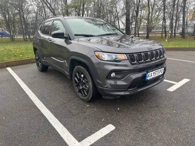 Jeep Compass - фото 2