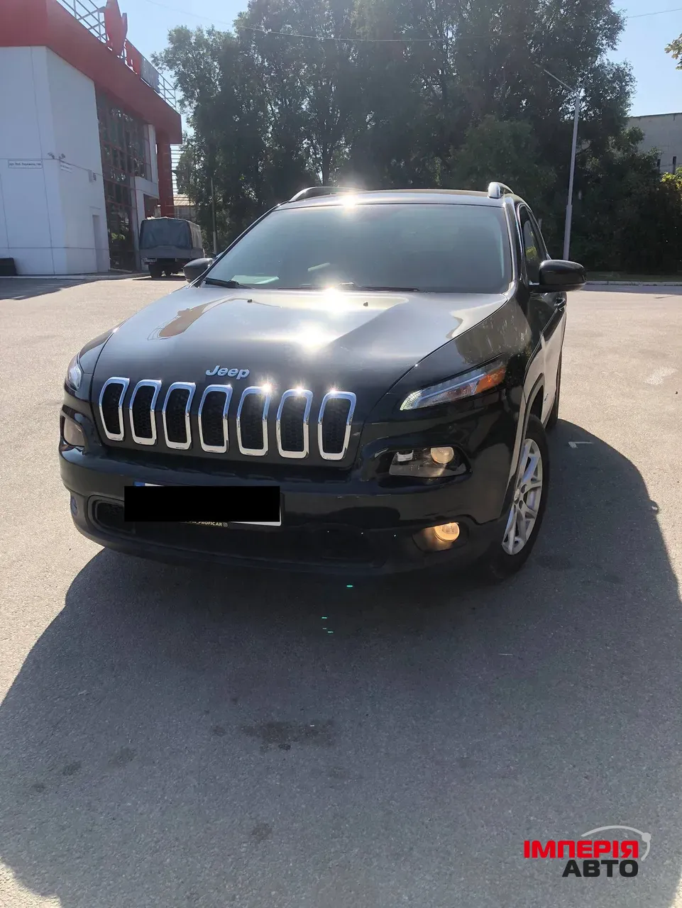 Jeep Cherokee - фото 1