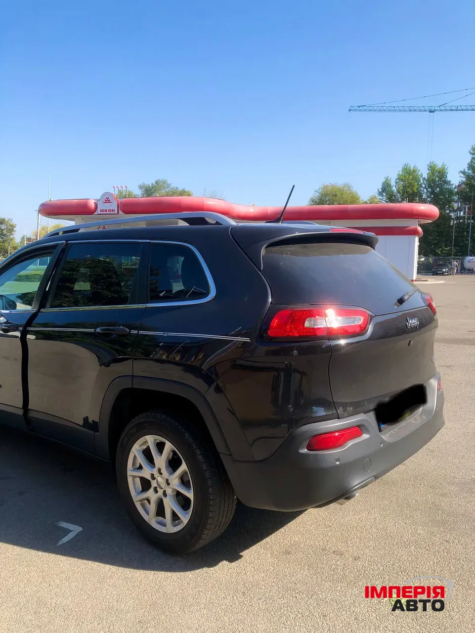 Jeep Cherokee - фото 4