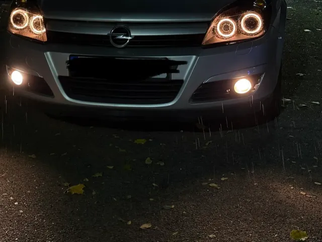 Opel Astra - фото 1