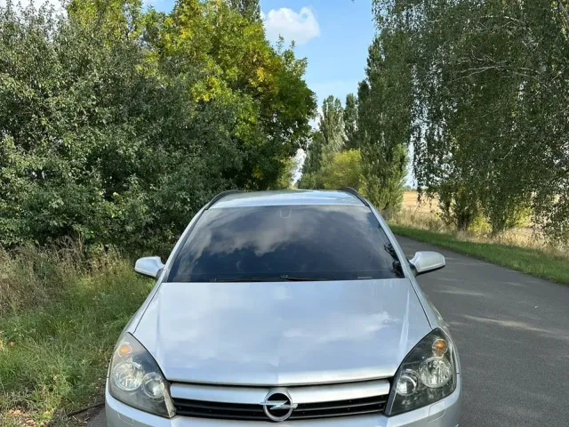 Opel Astra - фото 2