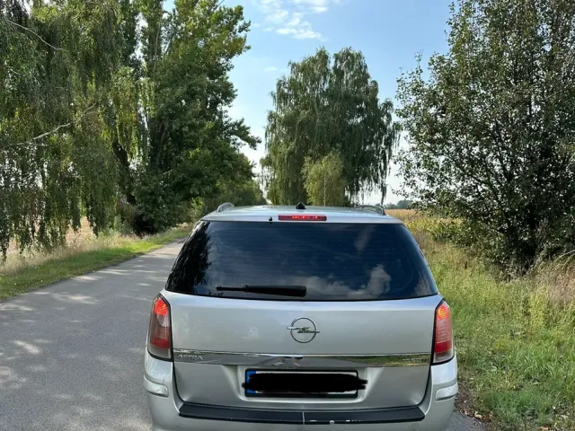 Opel Astra - фото 5