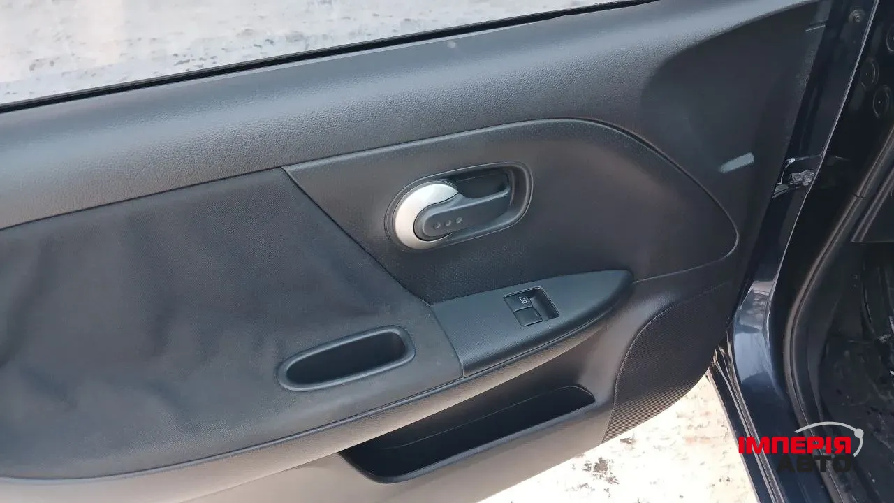 Nissan Note - фото 12